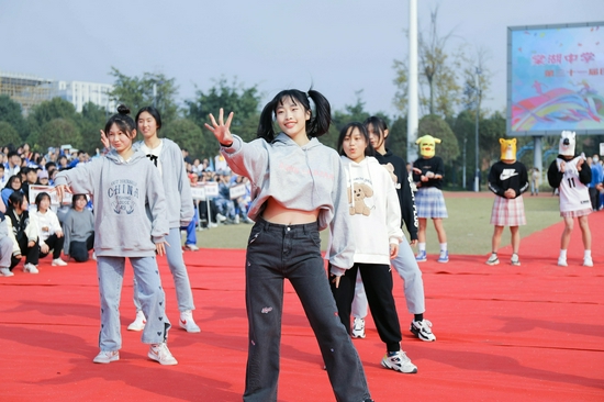 为球队提供